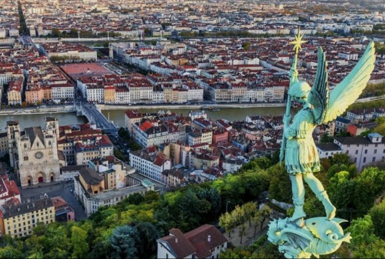 Puente de Diciembre a Lyon