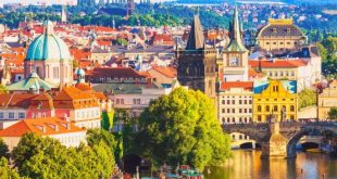 Puente de la Constitución Praga