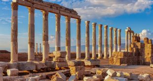 puente de Noviembre Atenas